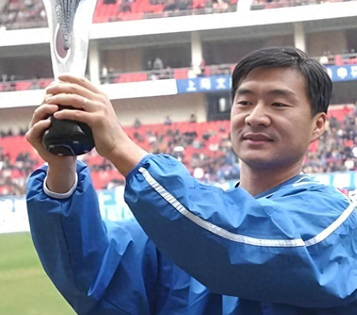 申花功勋队长刘军深耕青训二十年 培养国脚梯队