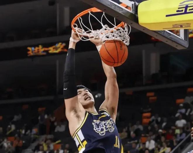 焦泊乔回归广东男篮备战福建赛 状态复苏或成关